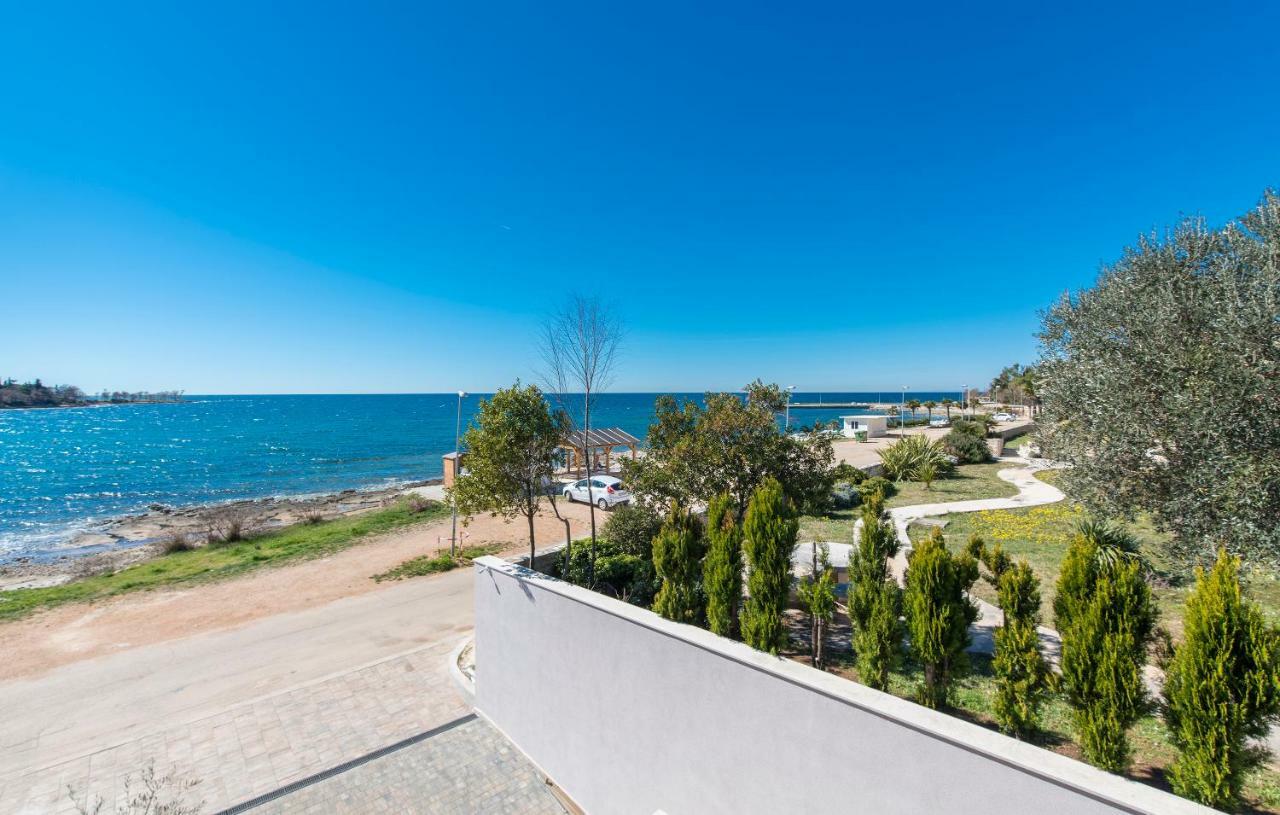 Villa Punta Mulino Lovrečica エクステリア 写真