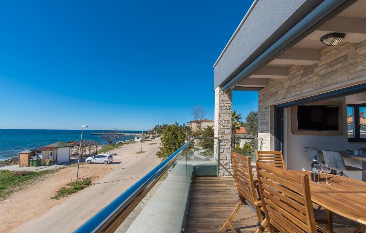 Villa Punta Mulino Lovrečica エクステリア 写真